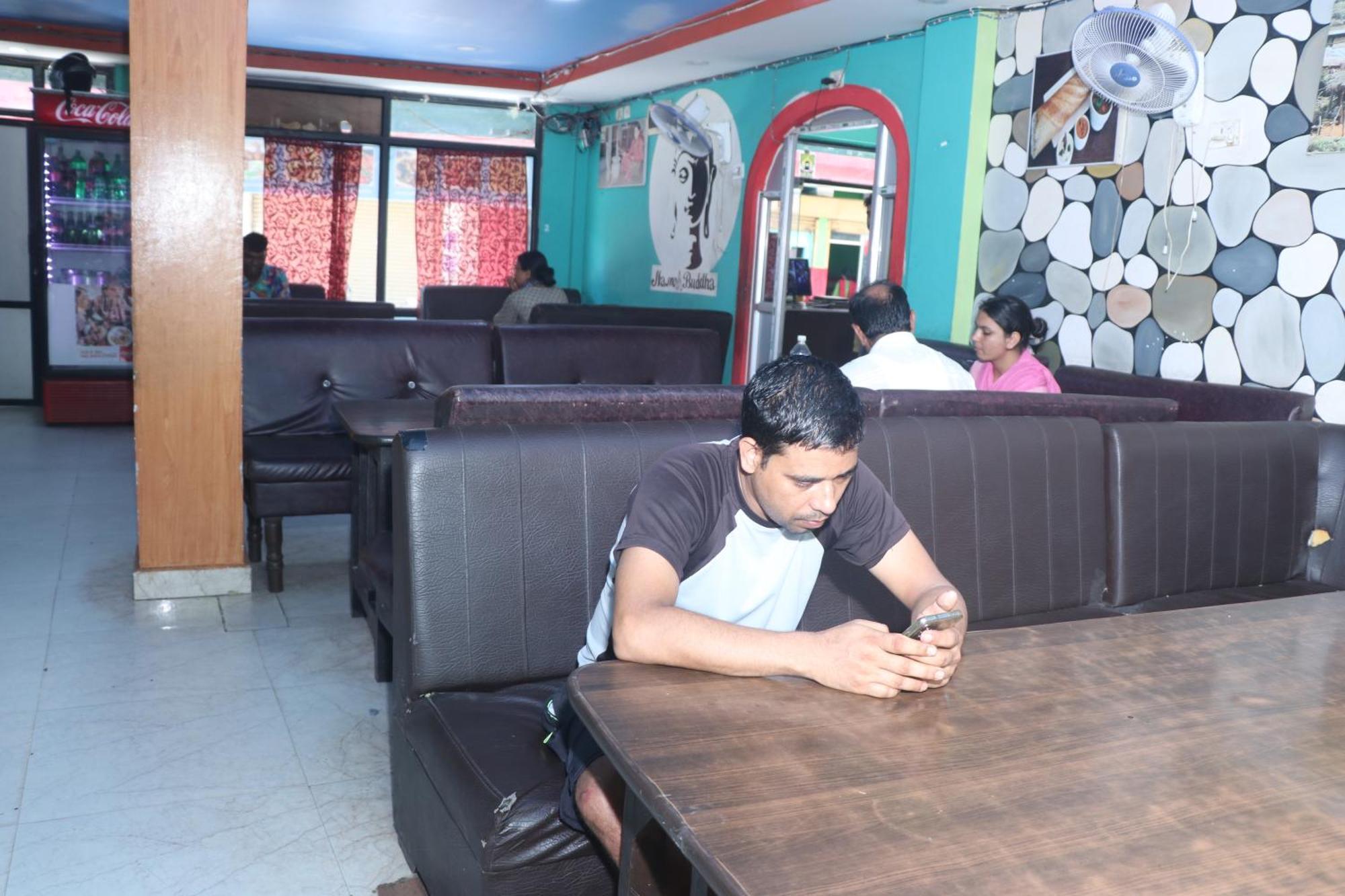 Punjabi Dhaba Lodge & Restaurant 拉明德 外观 照片